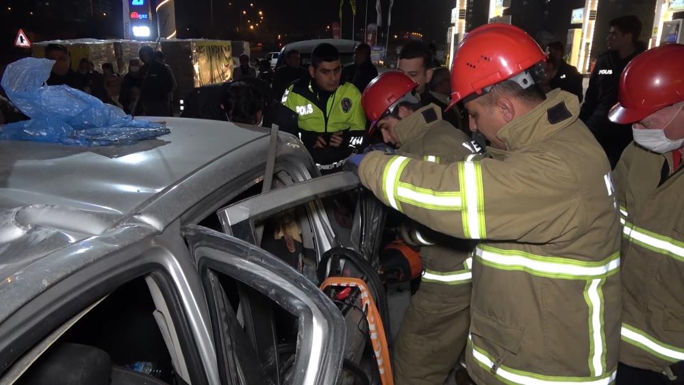  Kırıkkale'de, Alkollü sürücü 1'i polis, 3 yaralı